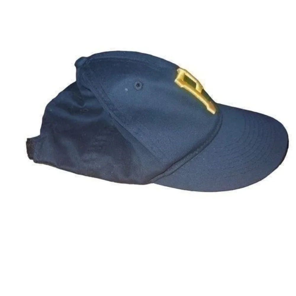 OC Sports youth Pirates MLB‎ hat one size adjustable
